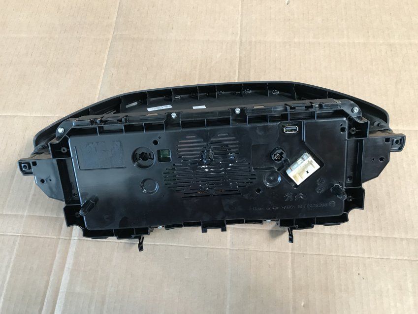 CUADRO INSTRUMENTOS PEUGEOT 3008 II 2018 1.6d 120cv AUTOMATICO Ref. 5550035208