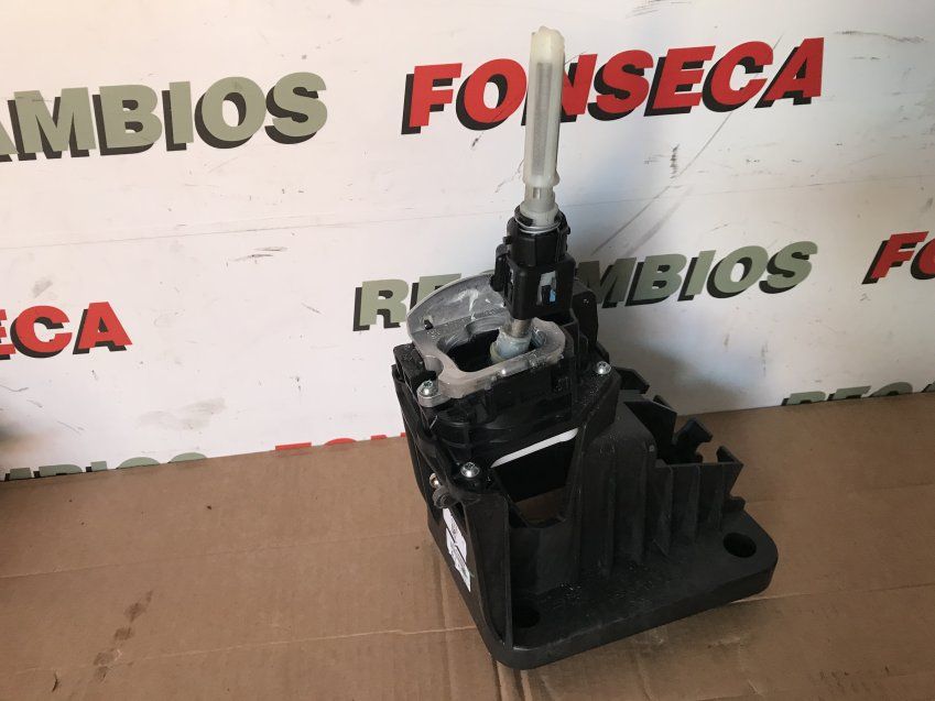 SELECTOR DE MARCHAS MANUAL PEUGEOT 3008 II 2018 1.2 gasolina Ref. 9619997D